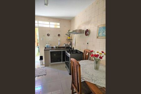 Casa à venda com 3 quartos, 161m² em Horto Florestal, Jundiaí