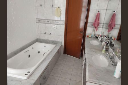 Casa à venda com 3 quartos, 345m² em Alphaville, Santana de Parnaíba