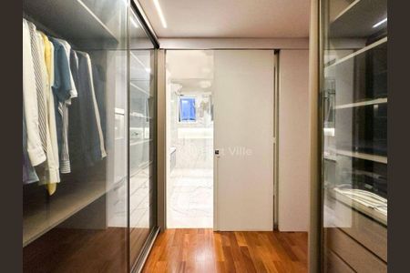 Casa à venda com 420m², 4 quartos e 6 vagas