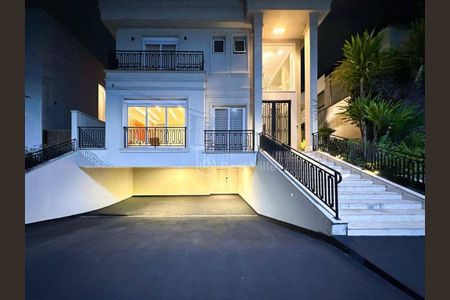 Casa à venda com 420m², 4 quartos e 6 vagas