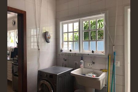 Casa de condomínio à venda com 329m², 4 quartos e 4 vagas