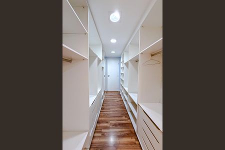 Apartamento para alugar com 133m², 3 quartos e 2 vagasQuarto 3 - Suíte