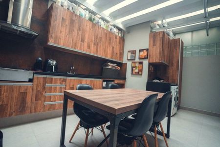 Apartamento à venda com 102m², 2 quartos e 1 vaga