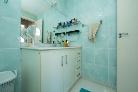 Apartamento à venda com 130m², 3 quartos e 2 vagas Apartamento à venda com 130m², 3 quartos e 2 vagasBANHEIRO3