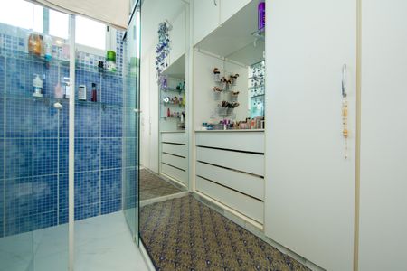 Apartamento à venda com 130m², 3 quartos e 2 vagas Apartamento à venda com 130m², 3 quartos e 2 vagasBANHEIRO2