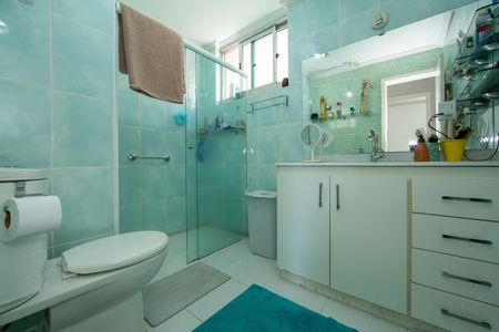 Apartamento à venda com 130m², 3 quartos e 2 vagas Apartamento à venda com 130m², 3 quartos e 2 vagasBANHEIRO3