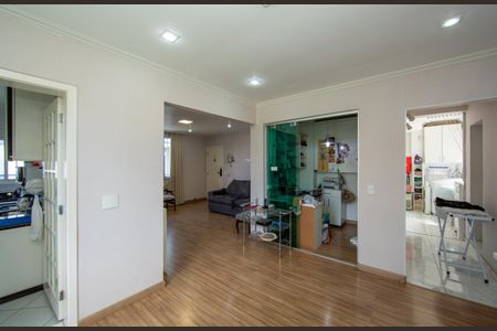 SALA de apartamento à venda com 3 quartos, 130m² em Santa Lúcia, Belo Horizonte