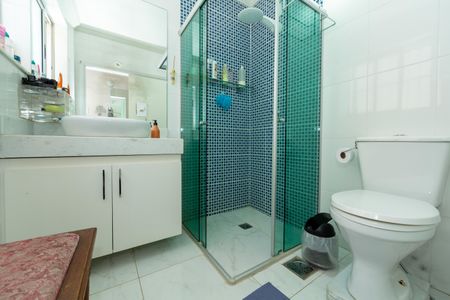 Apartamento à venda com 130m², 3 quartos e 2 vagas Apartamento à venda com 130m², 3 quartos e 2 vagasBANHEIRO1