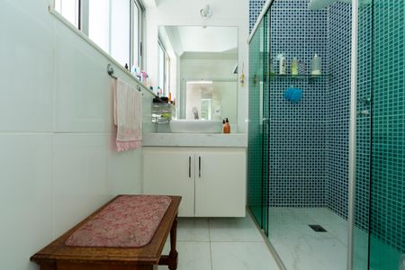 Apartamento à venda com 130m², 3 quartos e 2 vagas Apartamento à venda com 130m², 3 quartos e 2 vagasBANHEIRO1