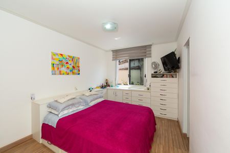 Apartamento à venda com 130m², 3 quartos e 2 vagas Apartamento à venda com 130m², 3 quartos e 2 vagasQUARTO3