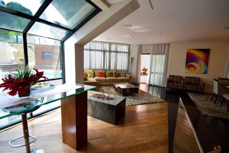 Casa de Condomínio à venda com 4 quartos, 798m² em Alphaville, Santana de Parnaíba