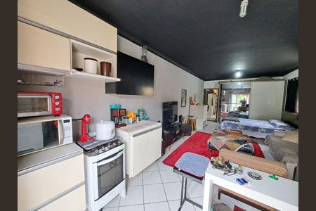Casa à venda com 218m², 3 quartos e 2 vagasCOZINHA 
