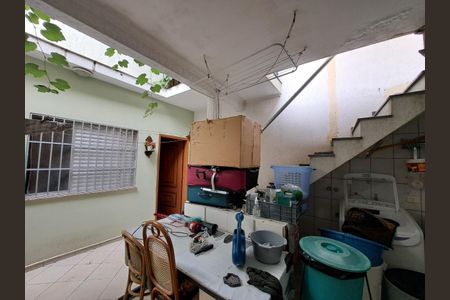 Casa à venda com 218m², 3 quartos e 2 vagasQUINTAL