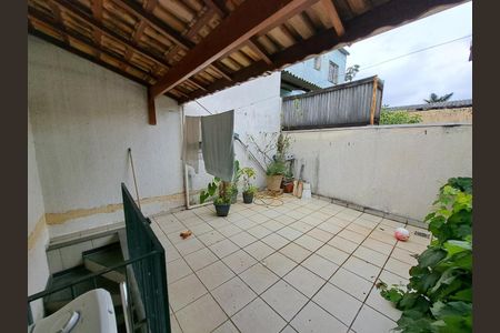 Casa à venda com 218m², 3 quartos e 2 vagasQUINTAL