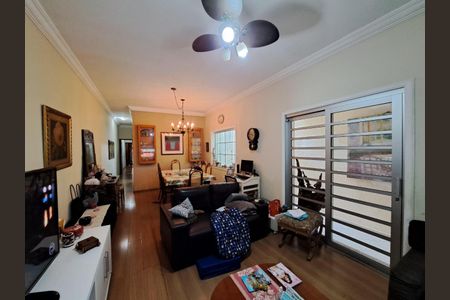 SALA de casa à venda com 3 quartos, 218m² em Vila Prudente, São Paulo
