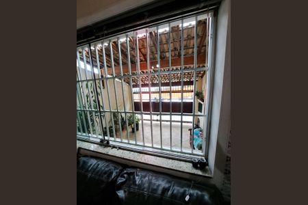 Casa à venda com 218m², 3 quartos e 2 vagasSALA