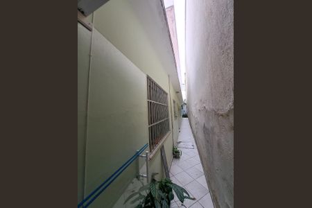 Casa à venda com 218m², 3 quartos e 2 vagasCORREDOR