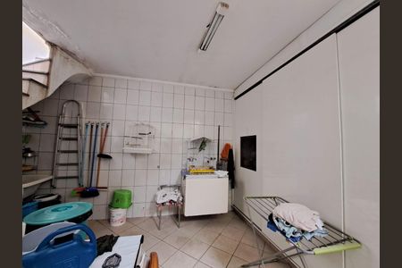 Casa à venda com 218m², 3 quartos e 2 vagasLAVANDERIA