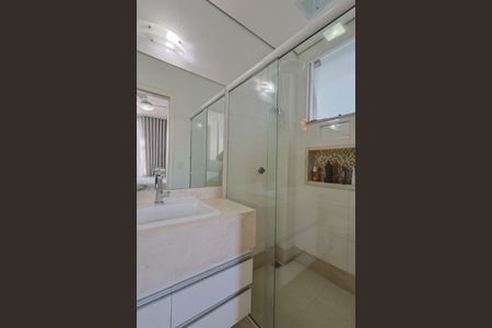 Apartamento à venda com 160m², 4 quartos e 2 vagas Apartamento à venda com 160m², 4 quartos e 2 vagasBanheiro da Suíte