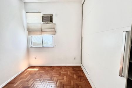 Quarto 1 de apartamento para alugar com 3 quartos, 70m² em Lagoa, Rio de Janeiro