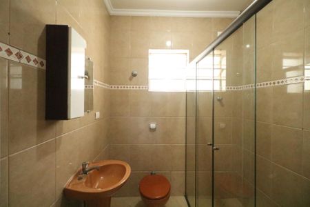 Casa para alugar com 120m², 3 quartos e 2 vagasBanheiro 1