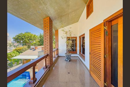 Casa à venda com 740m², 4 quartos e 4 vagas