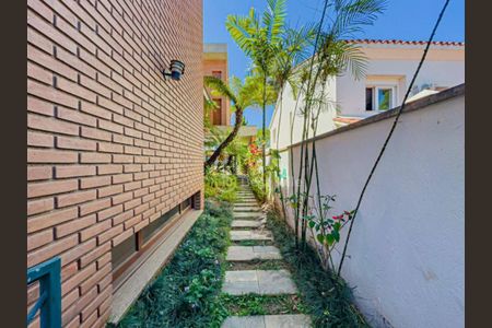 Casa à venda com 740m², 4 quartos e 4 vagas