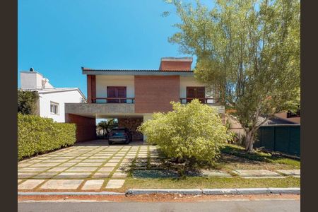 Casa à venda com 740m², 4 quartos e 4 vagas
