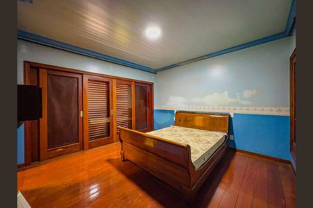 Casa à venda com 740m², 4 quartos e 4 vagas