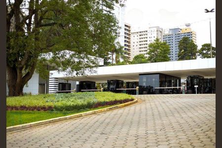 Casa à venda com 740m², 4 quartos e 4 vagas