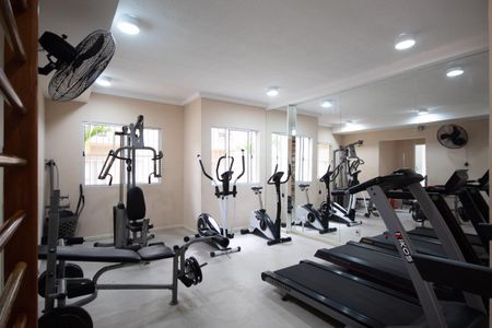 Apartamento à venda com 42m², 2 quartos e 1 vaga Apartamento à venda com 42m², 2 quartos e 1 vagaÁrea comum - Academia