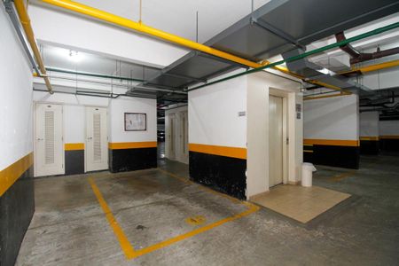 Apartamento para alugar com 101m², 2 quartos e 3 vagas Apartamento para alugar com 101m², 2 quartos e 3 vagasGaragem (Vaga 1 de 3)