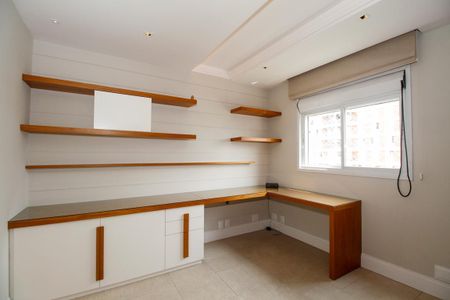 Apartamento para alugar com 101m², 2 quartos e 3 vagas Apartamento para alugar com 101m², 2 quartos e 3 vagasEscritório