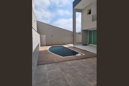 Casa à venda com 400m², 4 quartos e 4 vagas