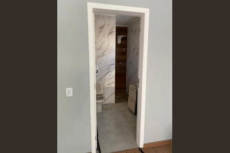 Casa à venda com 291m², 4 quartos e 4 vagas