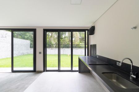 Casa de condomínio à venda com 233m², 3 quartos e 4 vagasEspaço gourmet