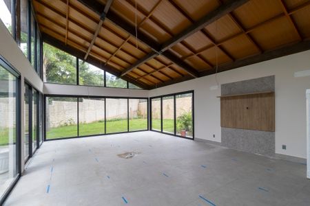 Casa de condomínio à venda com 233m², 3 quartos e 4 vagasÁrea comum - Salão de festas