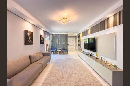 Casa à venda com 5 quartos, 247m² em Alphaville, Santana de Parnaíba