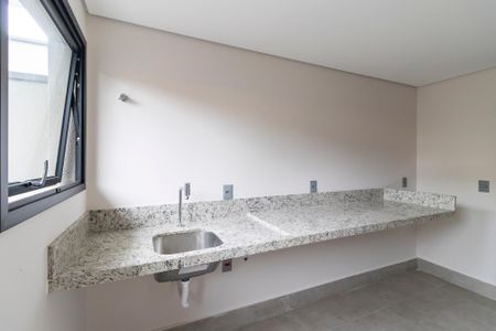 Casa de condomínio à venda com 233m², 3 quartos e 4 vagasÁrea de serviço