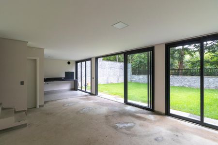 Casa de condomínio à venda com 233m², 3 quartos e 4 vagasEspaço gourmet