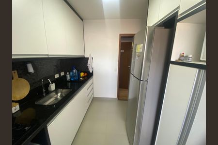 Apartamento à venda com 55m², 2 quartos e 1 vaga Apartamento à venda com 55m², 2 quartos e 1 vagaCozinha