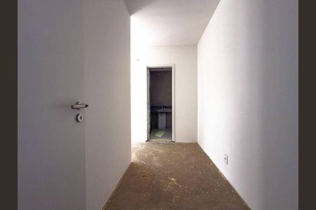 Casa à venda com 4 quartos, 230m² em Centro Empresarial Tamboré, Santana de Parnaíba