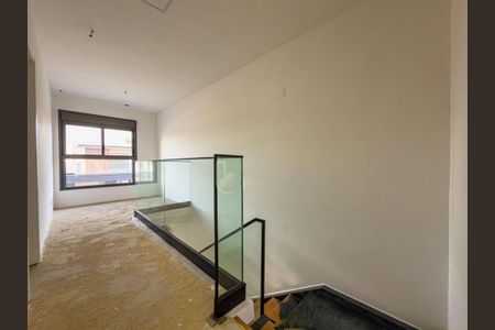 Casa à venda com 4 quartos, 230m² em Centro Empresarial Tamboré, Santana de Parnaíba
