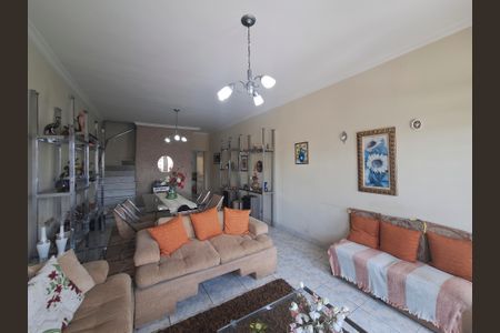 Sala de casa para alugar com 3 quartos, 168m² em Vila Santa Maria, São Paulo