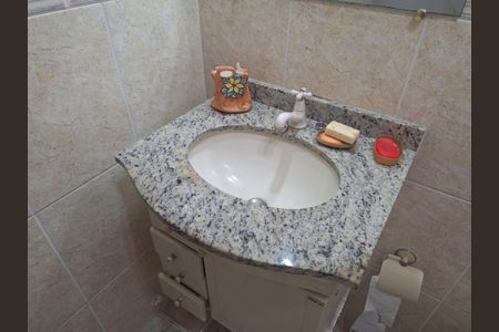 Casa para alugar com 168m², 3 quartos e 2 vagasBanheiro