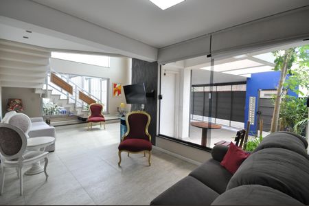 Sala de casa à venda com 3 quartos, 353m² em Tremembé, São Paulo