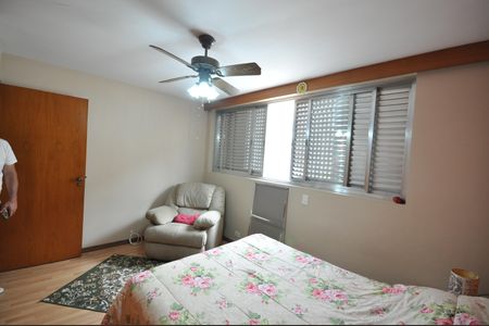 Casa à venda com 353m², 3 quartos e 3 vagasQuarto 3