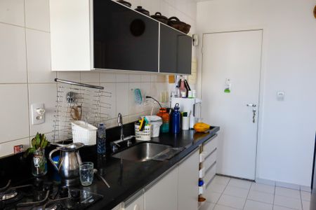 Apartamento à venda com 80m², 2 quartos e 2 vagasCozinha