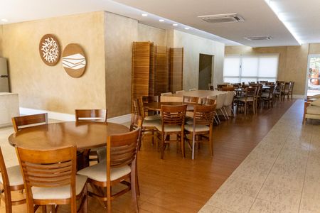 Apartamento à venda com 80m², 2 quartos e 2 vagasÁrea comum - Salão de festas