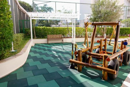 Apartamento à venda com 80m², 2 quartos e 2 vagasÁrea comum - Playground